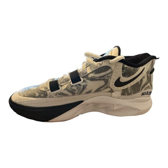 Nike Kyrie 8 \